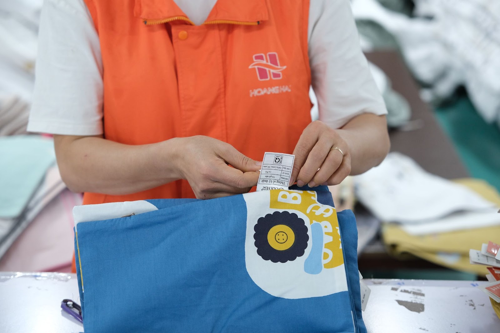 Từng sản phẩm của Forever được kiểm tra chỉn chu trước khi tung ra thị trường