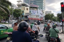 Sở Giao thông Vận tải TPHCM lên tiếng về việc bỏ đếm giây trên đèn tín hiệu giao thông