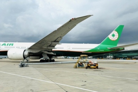 Sự cố máy bay Eva Air đâm trúng trụ đèn ở Tân Sơn Nhất: Lộ trình rõ, hướng dẫn cụ thể