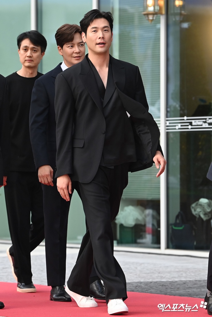 Tài tử Gia Đình Là Số 1 Choi Daniel rạng rỡ trên thảm đỏ BIFAN
2024