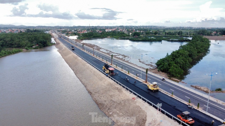 Cầu Bến Rừng thông xe: Nối liền vùng duyên hải, thúc đẩy kinh tế