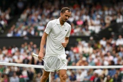 Thể thao - Wimbledon ngày 5: Raducanu tiếp tục thăng hoa, Dimitrov đả bại Monfils