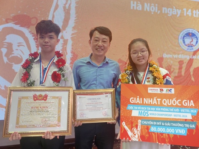17 năm đưa con trai tự kỷ thành học sinh giỏi quốc gia
