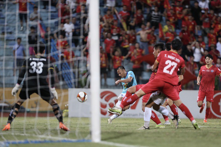 Trực tiếp bóng đá Hà Tĩnh - PVF CAND: Thẻ đỏ phút 90+10 (Play off V-League) (Hết giờ) - 3