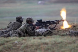 Thế giới - Mỹ hoãn tập trận quân sự vô thời hạn với quốc gia láng giềng Nga