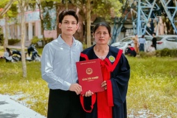 Bạn trẻ - Cuộc sống - Mang tên lạ, chàng trai xấu hổ muốn “đội quần” khi đi làm thẻ CCCD