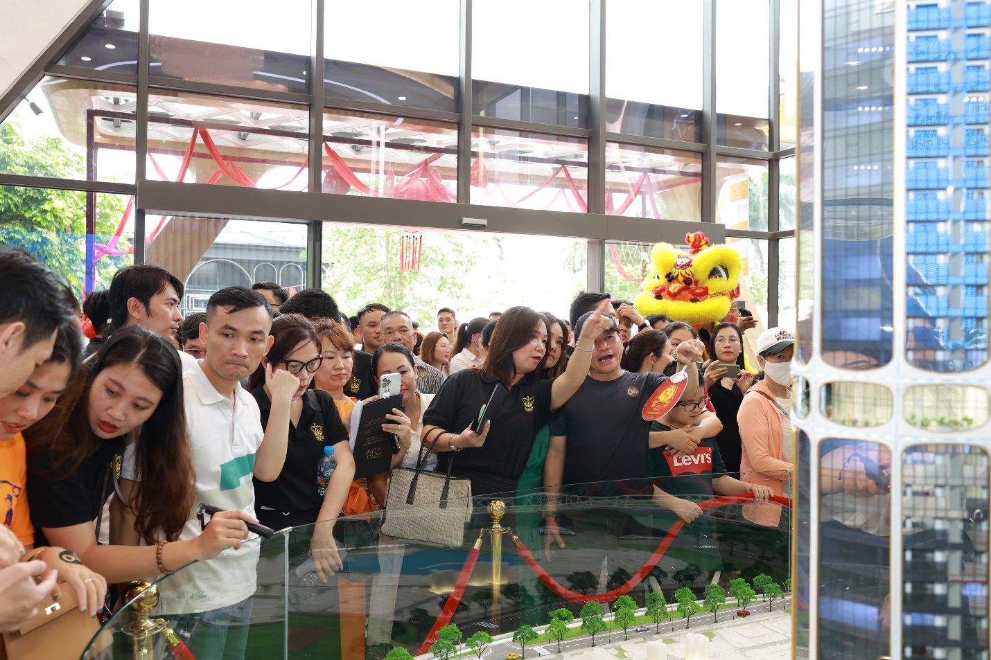 Căn hộ mẫu của Golden Crown Hai Phong ngay từ khi ra mắt đã thu hút sự quan tâm đặc biệt của giới đầu tư và người dân Hải Phòng