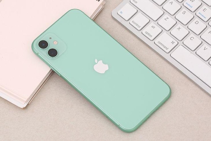 iPhone 11 VN/A mới 100% đang có giá chưa tới 9 triệu đồng.