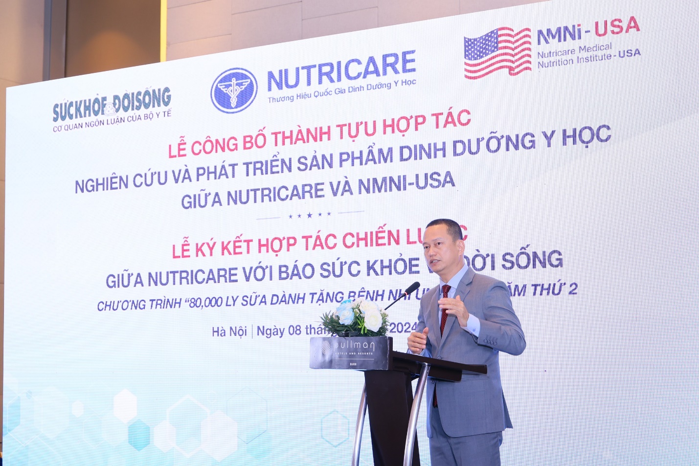 80.000 ly sữa dinh dưỡng tặng bệnh nhi ung thư - 1