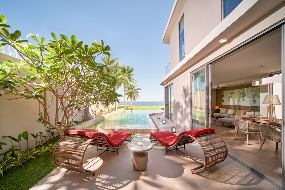 Nếu yêu thích sự yên bình của những căn villa riêng tư hướng biển, Ixora Ho Tram by Fusion là lựa chọn tuyệt vời cho bạn.