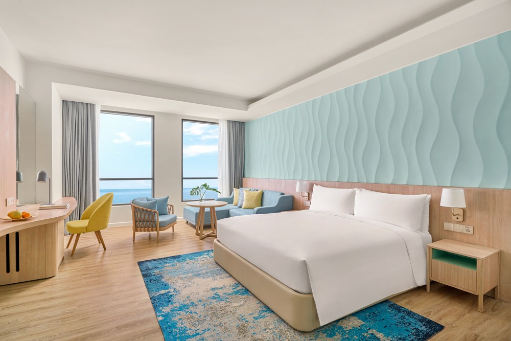 Holiday Inn Resort Ho Tram Beach có phong cách trẻ trung, hiện đại