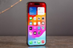 Thời trang Hi-tech - Đây là mẫu iPhone không kém 15 Pro Max, có vỏ titan nhưng giá rẻ hơn nhiều