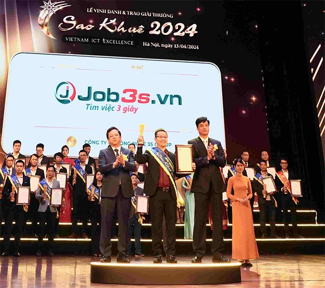 Job3s.vn tự hào nhận giải thưởng Sao Khuê 2024 ở lĩnh vực A-IoT