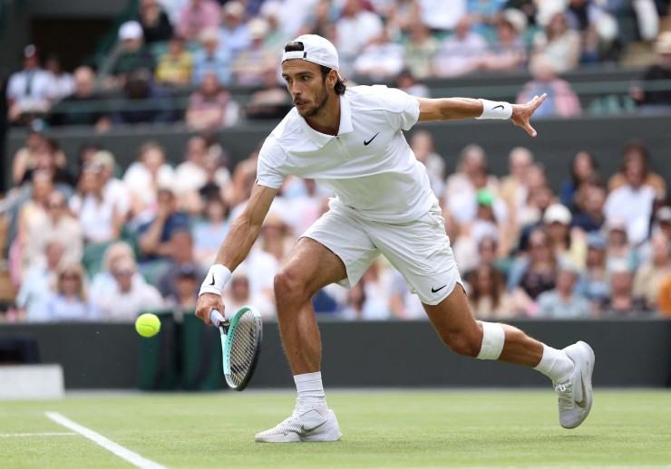 Musetti (Dimitrov, Tsitsipas) chỉ là 1 trong 3 tay vợt top 30 ATP sử dụng trái 1 tay