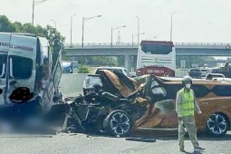 Nhóm tài xế cãi nhau 5 phút ở làn 120km/h trước tai nạn liên hoàn trên cao tốc