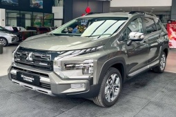 Giá xe Mitsubishi Xpander Cross tháng 7/2024, giảm 50% phí trước bạ và tặng Cam 360