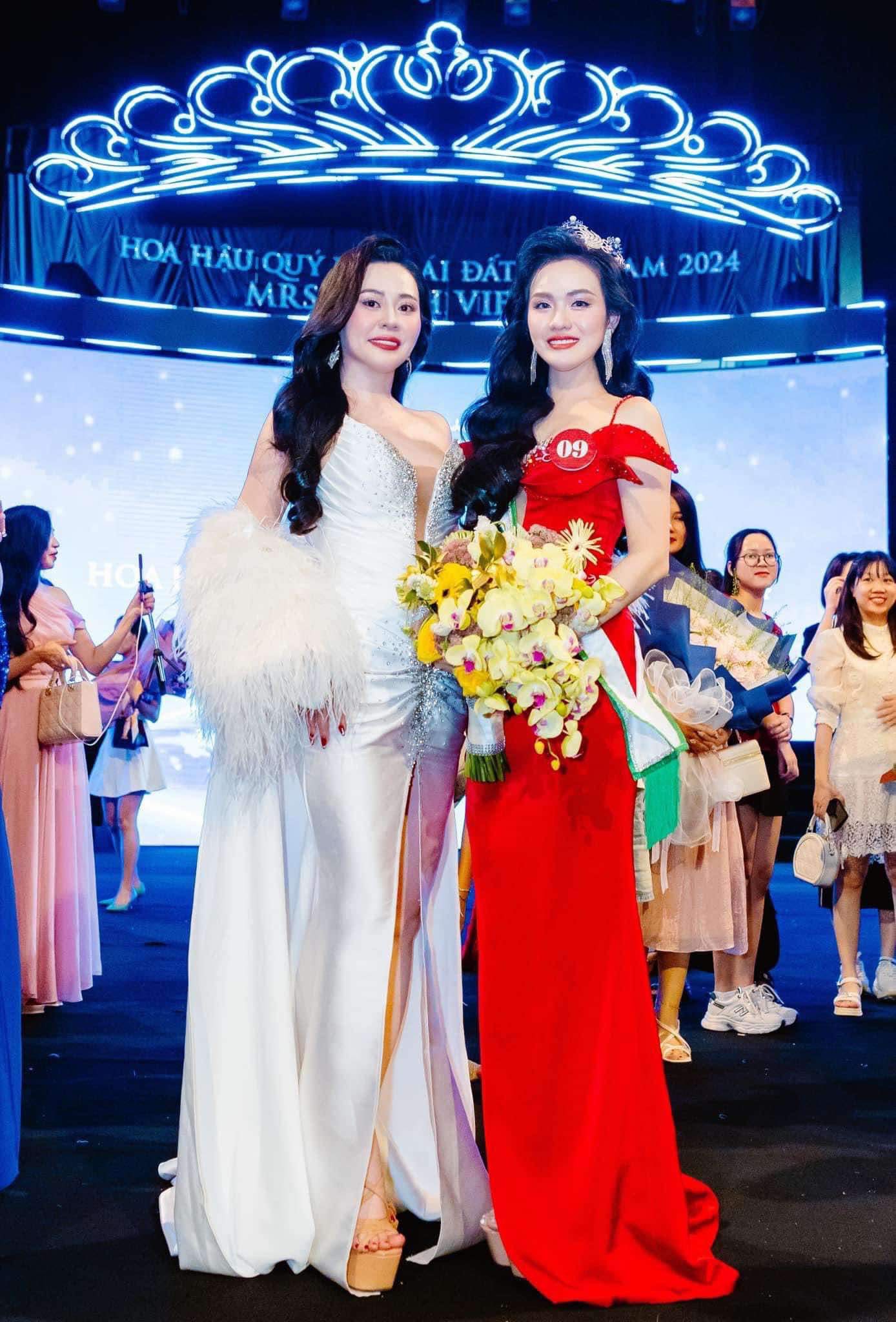 Hoa hậu Vũ Thị Hoa từng là người mẫu đóng cặp với nghệ sĩ Quang Tèo - 2