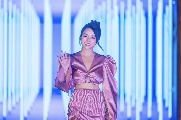 Chính vì vậy, Liên Tít là một trong những diễn viên hứng nhiều gạch đá nhất của người xem.&nbsp; &nbsp;