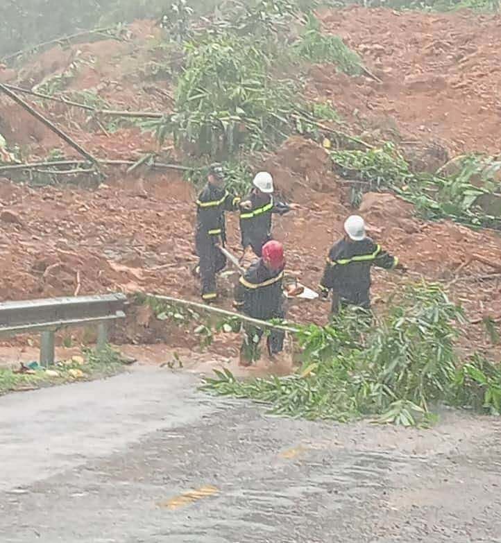 Sạt lở kinh hoàng ở Hà Giang: 7 người tử vong, lực lượng cứu hộ khẩn trương tìm kiếm nạn nhân