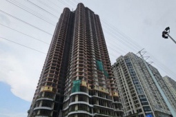 Kinh doanh - Cao ốc QMS Top Tower 45 tầng 'đắp chiếu' nhiều năm bất ngờ chào bán căn hộ