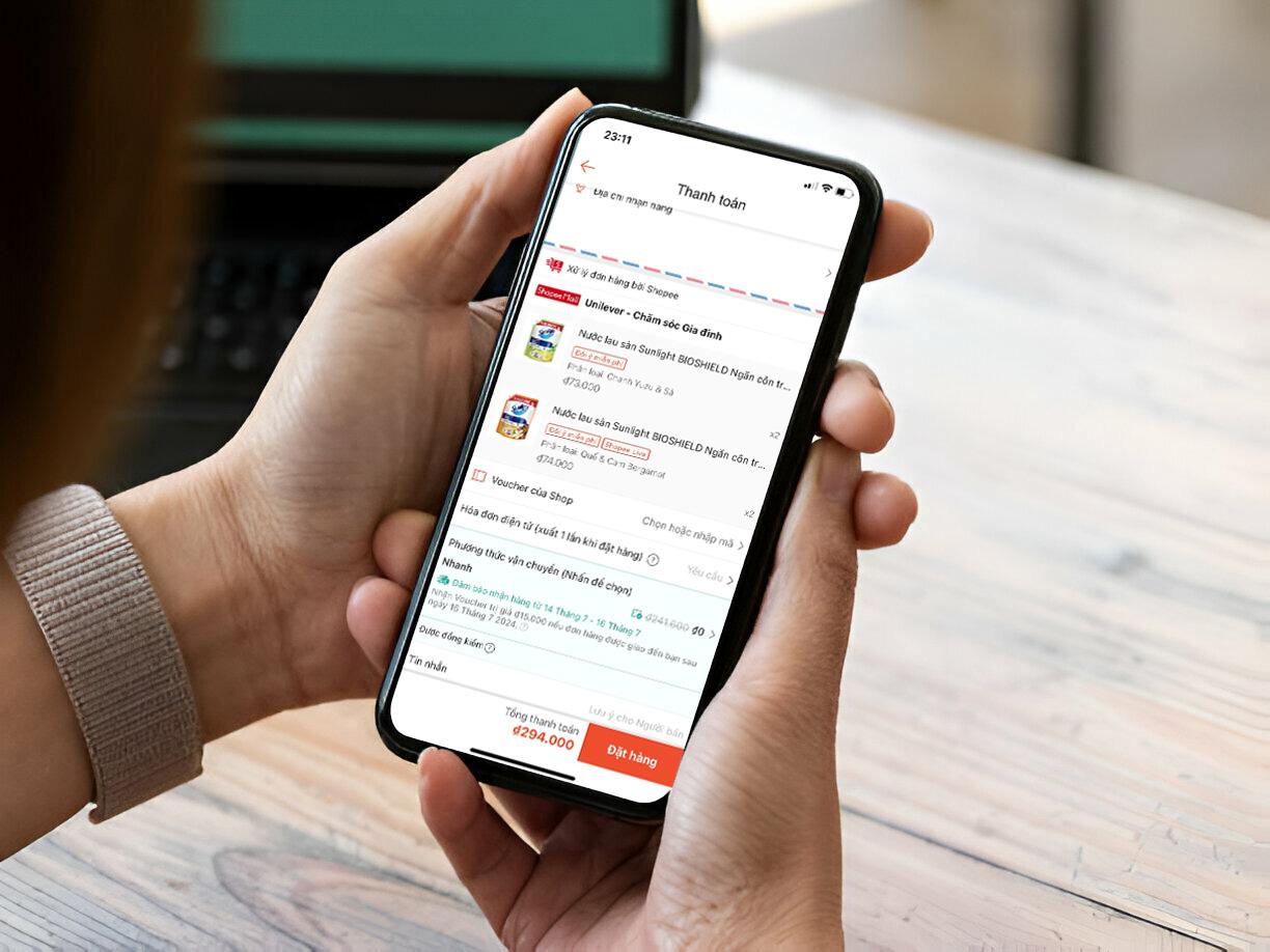 Dân tình khoe chiến tích săn hàng “nặng ký”, nhưng ai cũng chỉ để ý đến phí ship “nhẹ ví” - 1