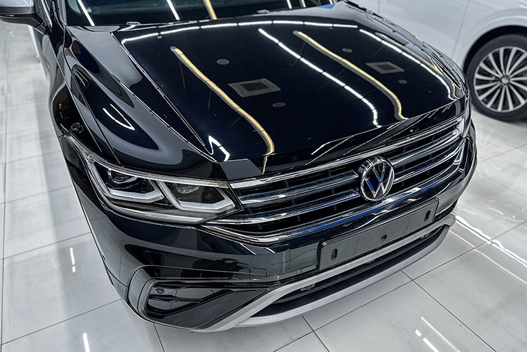 Đây là các nâng cấp mới trên xe Volkswagen Tiguan Platinum, giá bán gần 1,69 tỷ đồng - 4