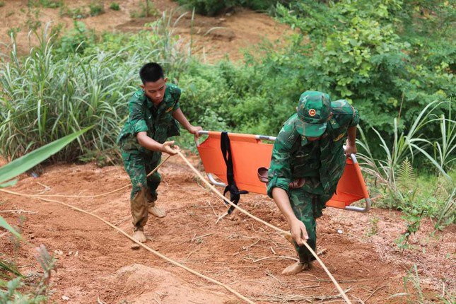 Cuộc chiến với thời gian: Hành trình đầy hy vọng nhưng đẫm nước mắt của cảnh sát PCCC&CNCH