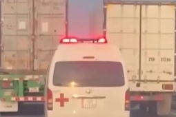 Tin tức trong ngày - Xe container và xe tải chặn đường xe cứu thương: Vi phạm đạo đức trước khi vi phạm pháp luật