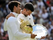 Thể thao - Djokovic thừa nhận &quot;kém cỏi&quot;, bất ngờ Alcaraz giao bóng đỉnh cao ở Wimbledon