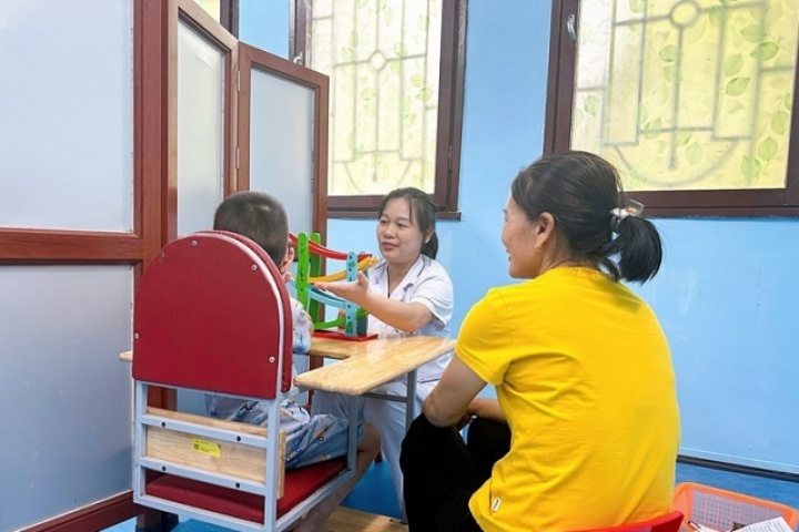 Lỡ thời gian vàng chữa tự kỷ do tin lời 'truyền miệng'