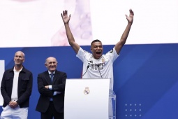 Bóng đá - Họp báo Mbappe ra mắt Real Madrid: Siêu sao tiết lộ lời khuyên của Ronaldo