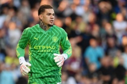 Vụ Al Nassr mua Ederson có biến: Trả giá quá thấp, dễ bị Man City từ chối