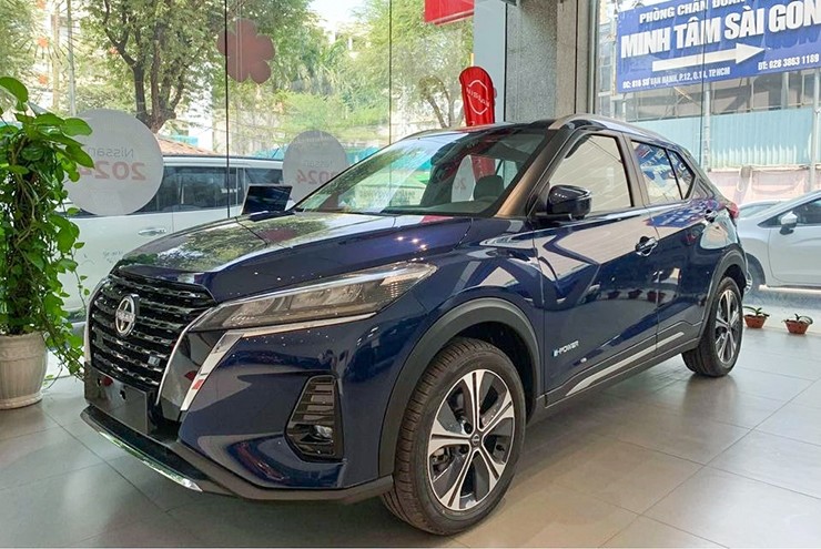 Nissan Kick giảm giá 230 triệu đồng để dọn kho - 2