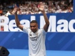 Lễ ra mắt Mbappe ở Real Madrid: Siêu sao hôn lên logo 