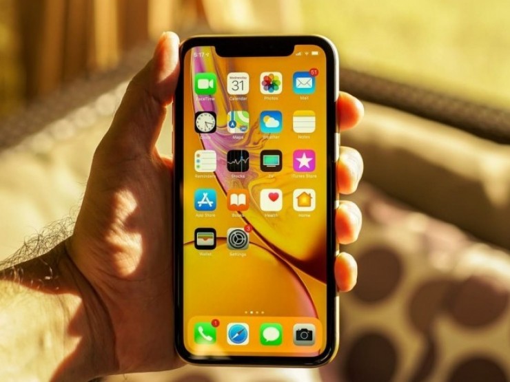 iPhone giá dưới 6 triệu có cỡ màn hình “tiêu chuẩn“, máy nhiều màu đẹp