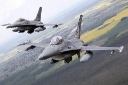 Thế giới - Công ty Nga treo thưởng cho chiến đấu cơ F-16 đầu tiên bị bắn rơi ở Ukraine