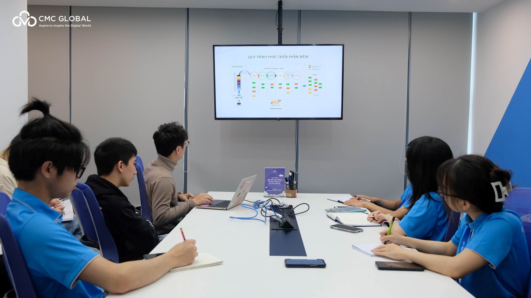 Sinh viên trường Đại học CMC có cơ hội thực tập tại Tập đoàn CMC ngay từ năm nhất