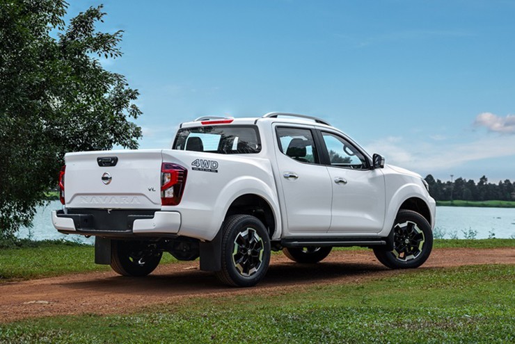 Nissan Navara bản nâng cấp ra mắt thị trường Việt, giá từ 685 triệu đồng - 2