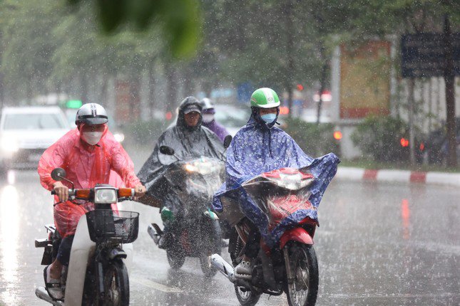 Dự báo thời tiết hôm nay (18/7): Miền Bắc, Bắc Trung Bộ tiếp tục mưa lớn; Tây Nguyên, Nam Bộ đề phòng ngập úng