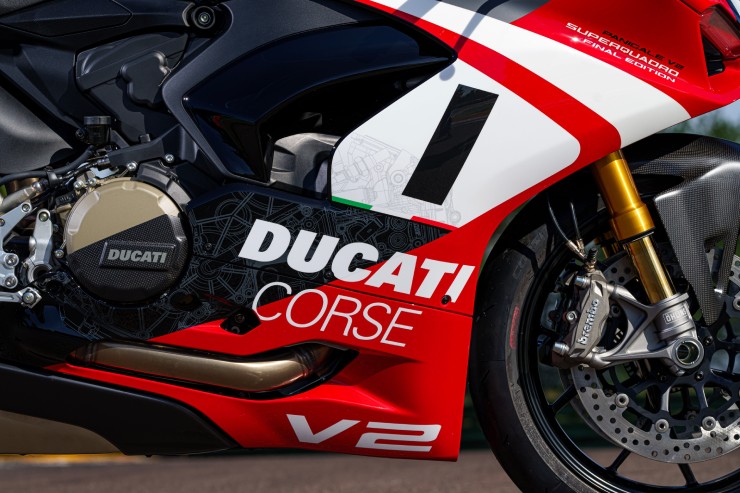 Ngắm quỷ đỏ 2025 Ducati Panigale V2 Superquadro Final Edition mới ra lò - 11