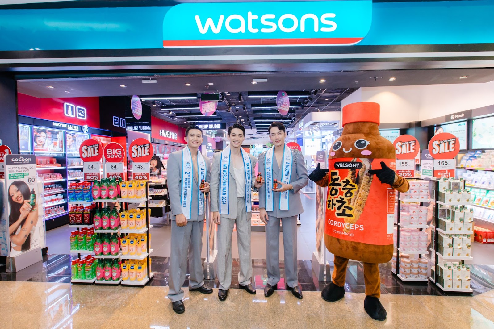 Watsons chào đón Nam vương