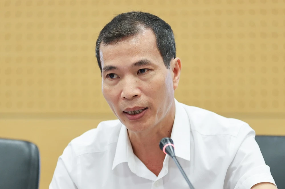 Ông Nguyễn Đức Thông, Phó Giám đốc Quỹ Dịch vụ Viễn thông công ích Việt Nam khẳng định: Chính sách hỗ trợ 400.000 smartphone cho người nghèo vẫn còn. Ảnh: LÊ ANH DŨNG.