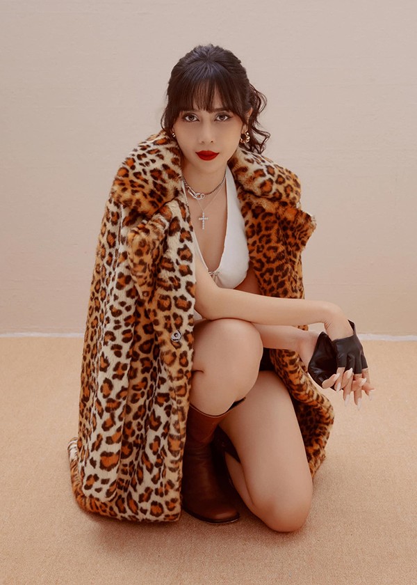 Thời gian sau này, Lưu Hương Giang ngày càng chăm chút về nhan sắc hơn.