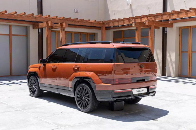 Rộ tin Hyundai Santa Fe 2024 sắp có mặt tại Việt Nam - 3