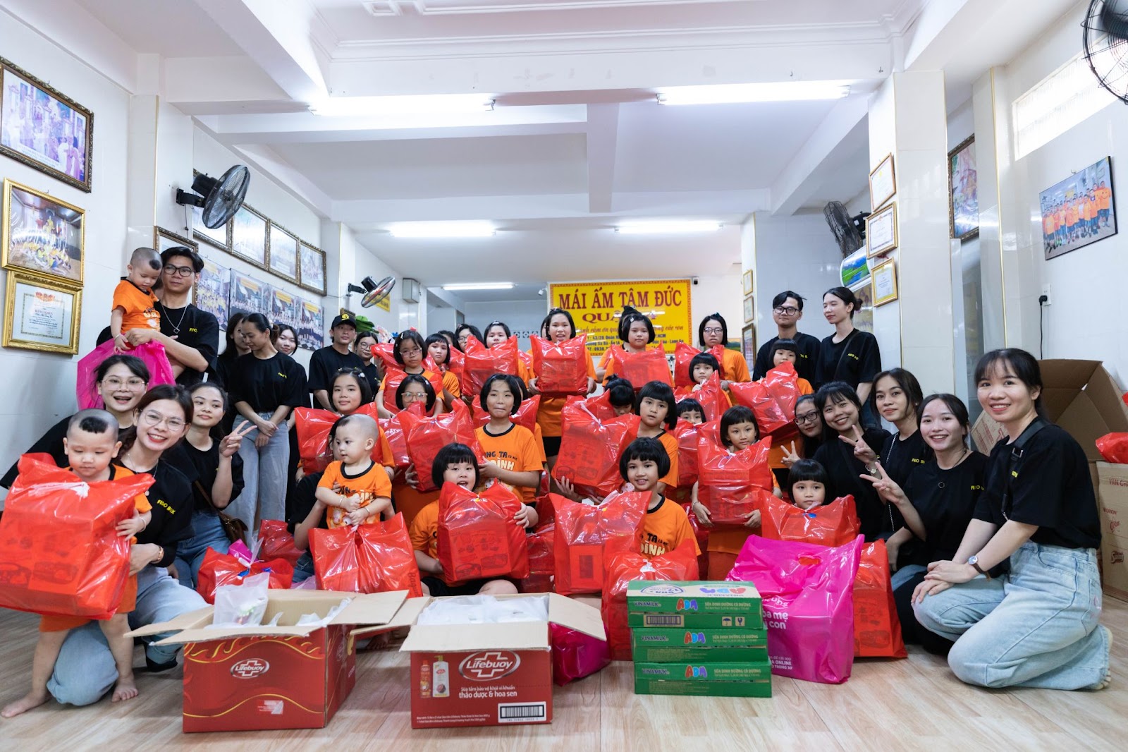 Toyar INC - Trao yêu thương, sẻ chia đến mái ấm Tâm Đức - 4