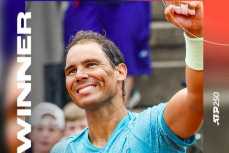 Nadal 38 tuổi vẫn chơi "tới bến", 3 tiếng đấu 2 trận bán kết ATP 250