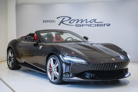 Chi tiết siêu xe mui trần Ferrari Roma Spider đầu tiên tại Việt Nam