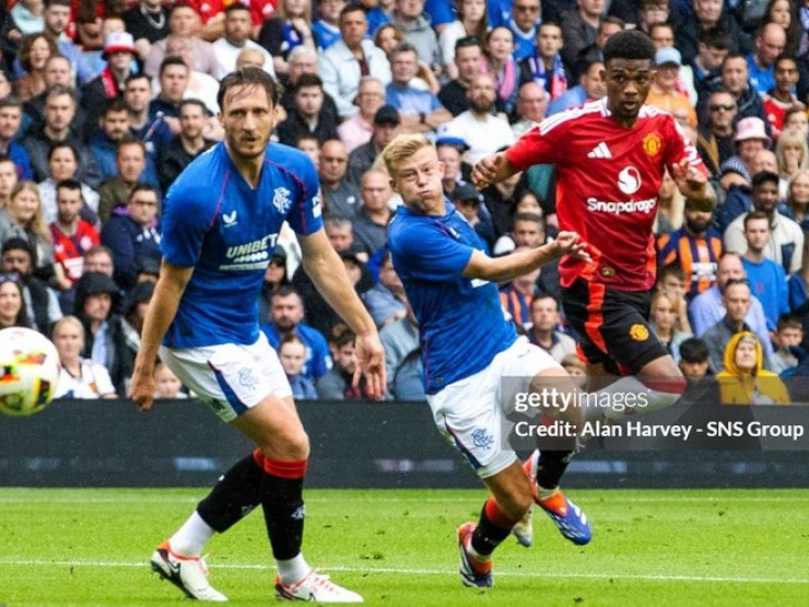 Video bóng đá Rangers - MU: Hiệp 1 áp đảo, Amad Diallo lập siêu phẩm (Giao hữu)