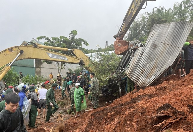 Bão số 2 đổ bộ, Tây Nguyên và Nam Bộ đối mặt với mưa lớn và nguy cơ lũ quét, sạt lở đất