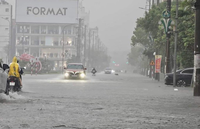 Bão Prapiroon suy yếu thành áp thấp nhiệt đới, gây mưa lớn tại miền Bắc